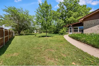 104 W Oak Valley Drive, Colleyville, TX 76034 - Photo 32