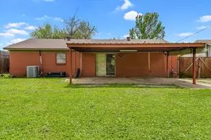 15138 Marsha Dr, Balch Springs, TX 75180 - Photo 18