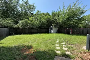 817 Camino Ct, Grand Prairie, TX 75052 - Photo 38