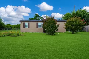 11573 Thistle Ln, Justin, TX 76247 - Photo 22