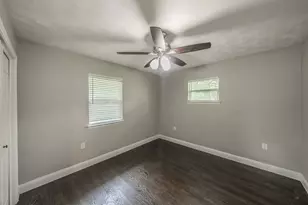 2322 Monteleon St, Grand Prairie, TX 75051 - Photo 22