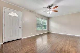 1110 Lucille St, Irving, TX 75060 - Photo 4