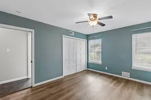 717 NW 6th St, Grand Prairie, TX 75050 - Photo 14