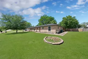 103 Willow Lake Ln, Crandall, TX 75114 - Photo 2