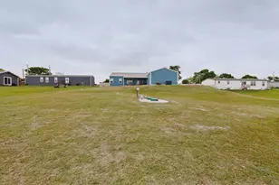 613 Kentucky Town Rd, Whitewright, TX 75491 - Photo 30