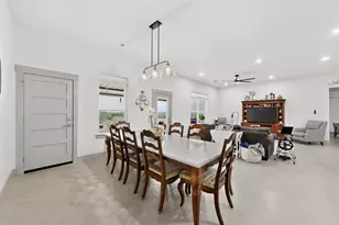 613 Kentucky Town Rd, Whitewright, TX 75491 - Photo 8