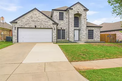 709 Gentry Drive, Arlington, TX 76018 - Photo 2