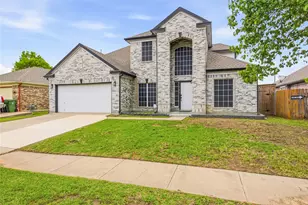 709 Gentry Dr, Arlington, TX 76018 - Photo 1