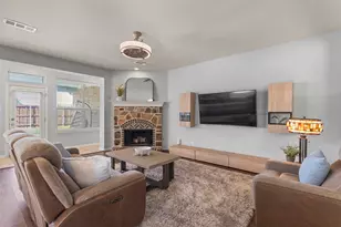 1729 Shoebill Dr, Little Elm, TX 75068 - Photo 10