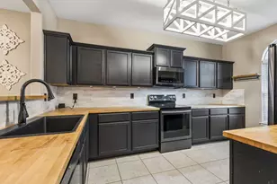 6341 Trinity Creek Dr, Fort Worth, TX 76179 - Photo 10