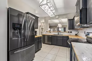 6341 Trinity Creek Dr, Fort Worth, TX 76179 - Photo 8