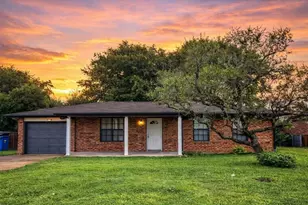 201 Melody Cir, Kaufman, TX 75142 - Photo 1