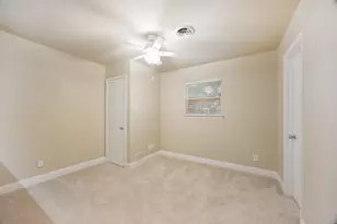 2121 E Pecan Ln, Plano, TX 75074 - Photo 22