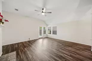 15525 Landing Creek Ln, Fort Worth, TX 76262 - Photo 14