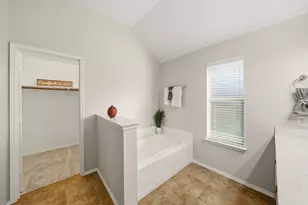 15525 Landing Creek Ln, Fort Worth, TX 76262 - Photo 24