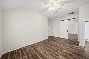 15525 Landing Creek Ln, Fort Worth, TX 76262 - Photo 18