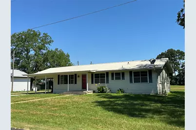 711 Clarksville Road, Bogata, TX 75417 - Photo 1