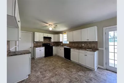 711 Clarksville Road, Bogata, TX 75417 - Photo 4