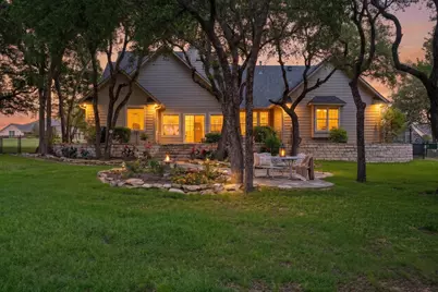 1712 Bent Tree Court, Granbury, TX 76049 - Photo 2