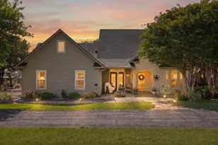 1712 Bent Tree Ct, Granbury, TX 76049 - Photo 1