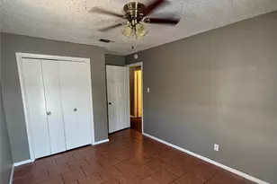 708 E Pecan St, Hurst, TX 76053 - Photo 8