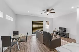 162 S Cisco St, Dallas, TX 75246 - Photo 10