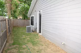 3226 Navaro St, Dallas, TX 75212 - Photo 16