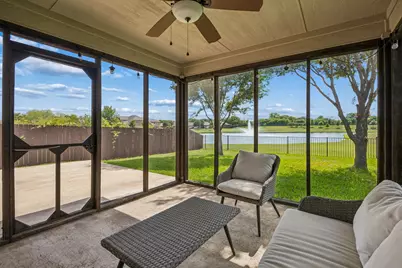 9118 Rainland Court, Arlington, TX 76002 - Photo 2