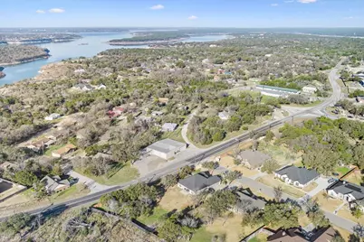 102 Rancho Del Lago Lane, Morgans Point Resort, TX 76513 - Photo 4