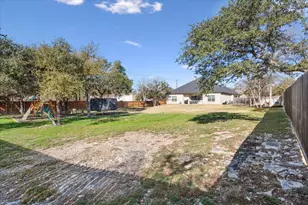 102 Rancho Del Lago Ln, Morgans Point Resort, TX 76513 - Photo 40