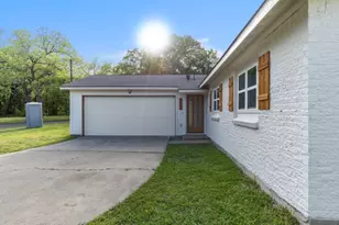 4633 Lynnacre Dr, Dallas, TX 75211 - Photo 4