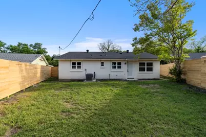 4633 Lynnacre Drive, Dallas, TX 75211 - Photo 24