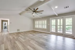 104 Wildwood Ct, Azle, TX 76020 - Photo 20