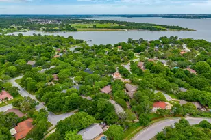 104 Wildwood Ct, Azle, TX 76020 - Photo 6