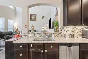 10205 Mickler Ln, Waco, TX 76708 - Photo 14