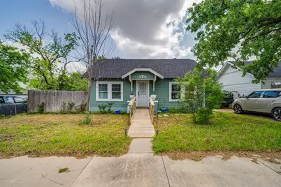 425 W Ball Street, Weatherford, TX 76086 - Photo 1