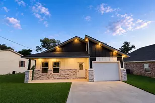 1124 Jones St, Greenville, TX 75401 - Photo 1