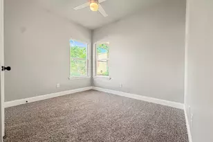 1124 Jones St, Greenville, TX 75401 - Photo 14