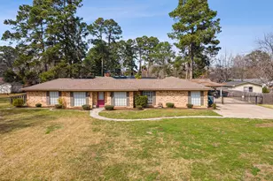 1302 W Sabine St, Carthage, TX 75633 - Photo 2