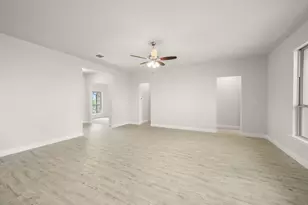 325 Comfort Dr, Godley, TX 76044 - Photo 18