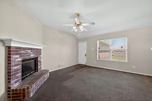 1715 Reynolds St, Lancaster, TX 75134 - Photo 6