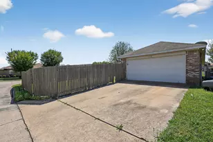 1715 Reynolds St, Lancaster, TX 75134 - Photo 30