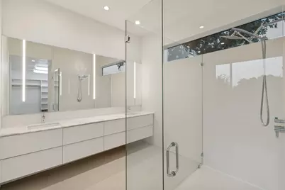 4401 Roseland Avenue #A, Dallas, TX 75204 - Photo 16