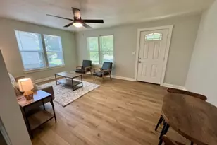 1210 Hogan Ln, Bellmead, TX 76705 - Photo 2