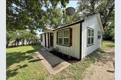 1210 Hogan Lane, Bellmead, TX 76705 - Photo 1