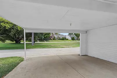 831 Creekside Drive, Lewisville, TX 75067 - Photo 28