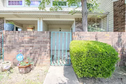 831 Creekside Drive, Lewisville, TX 75067 - Photo 6