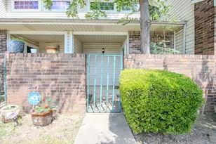 831 Creekside Dr, Lewisville, TX 75067 - Photo 6