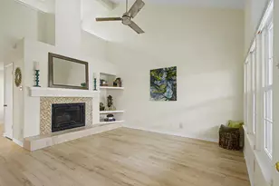 831 Creekside Dr, Lewisville, TX 75067 - Photo 10