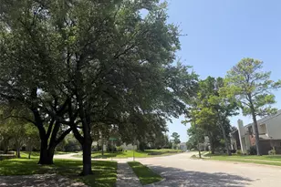 831 Creekside Dr, Lewisville, TX 75067 - Photo 36